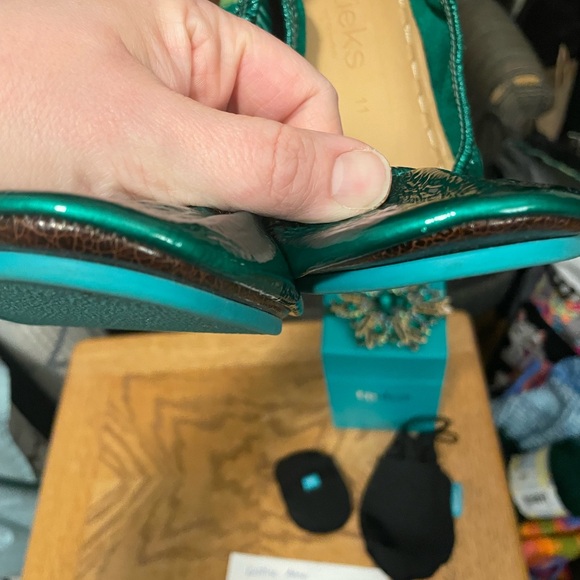 Tieks Emerald Size 11 EUC - Picture 4 of 6
